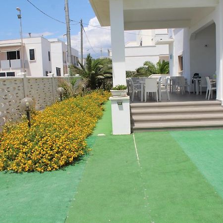 Estasi Sul Mare Bed & Breakfast Порто Чезарео Екстериор снимка