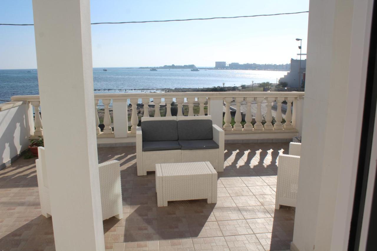 Estasi Sul Mare Bed & Breakfast Порто Чезарео Екстериор снимка