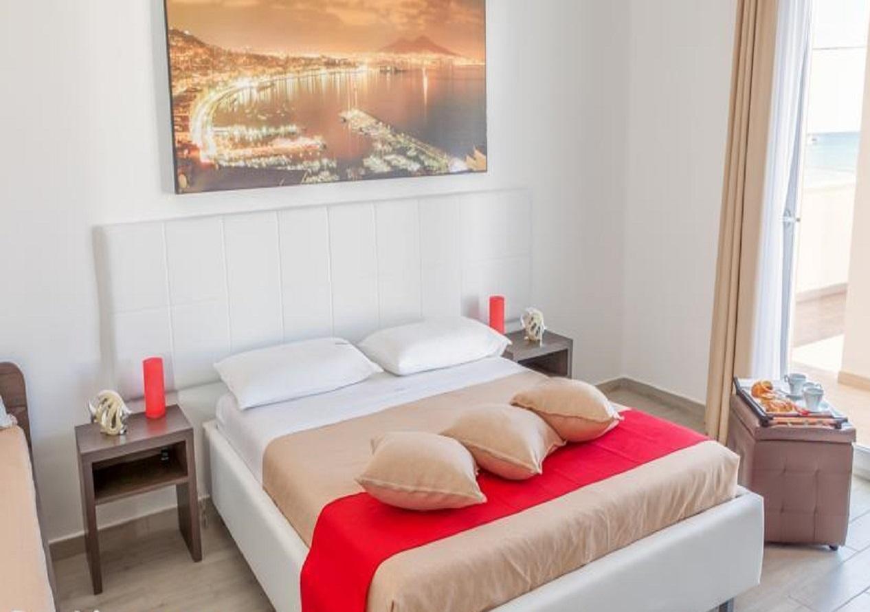 Estasi Sul Mare Bed & Breakfast Порто Чезарео Екстериор снимка