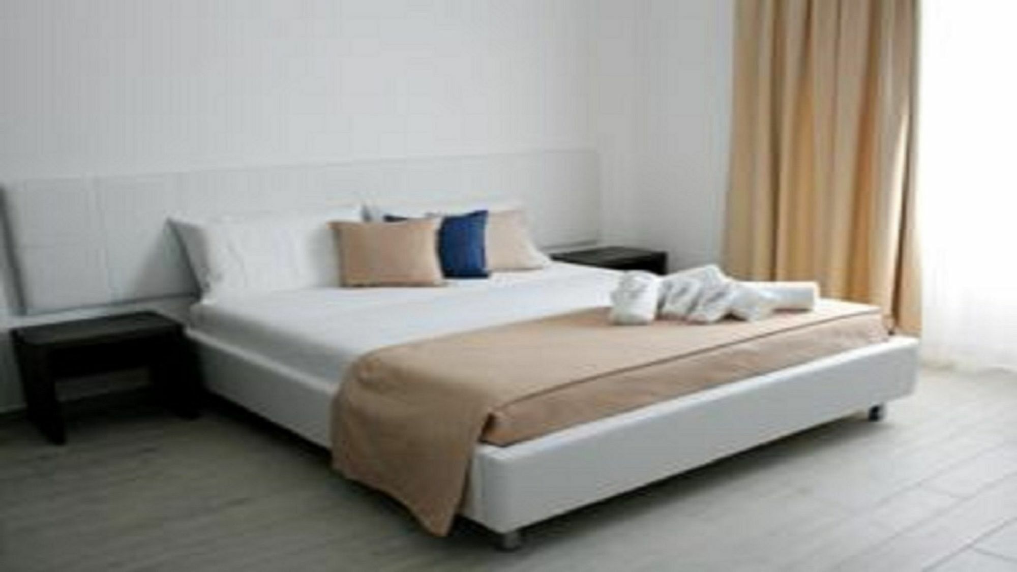 Estasi Sul Mare Bed & Breakfast Порто Чезарео Екстериор снимка